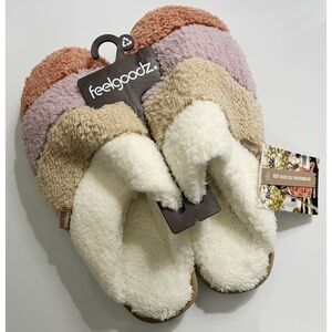 Feelgoodz • NWT Crepe Myrtle Multicolor Fuzzy Sherpa Outdoor Mules